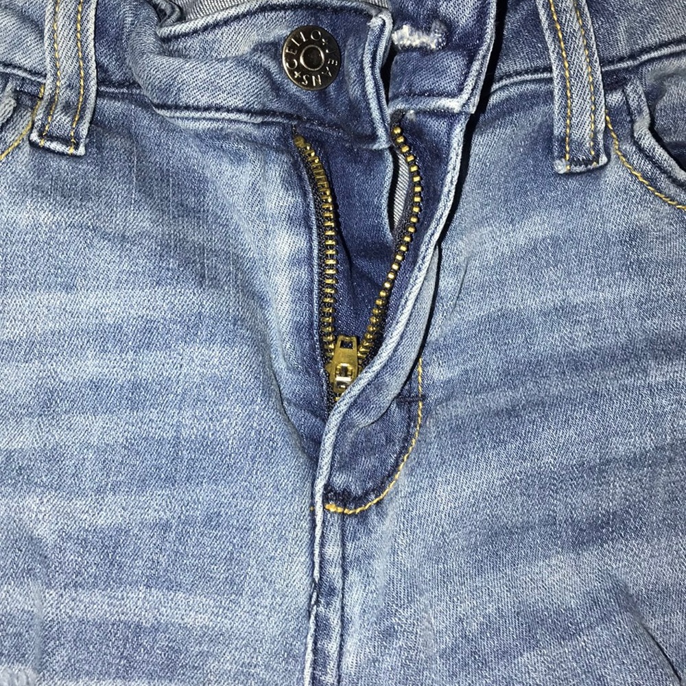 Jeans - Picture 2 of 4
